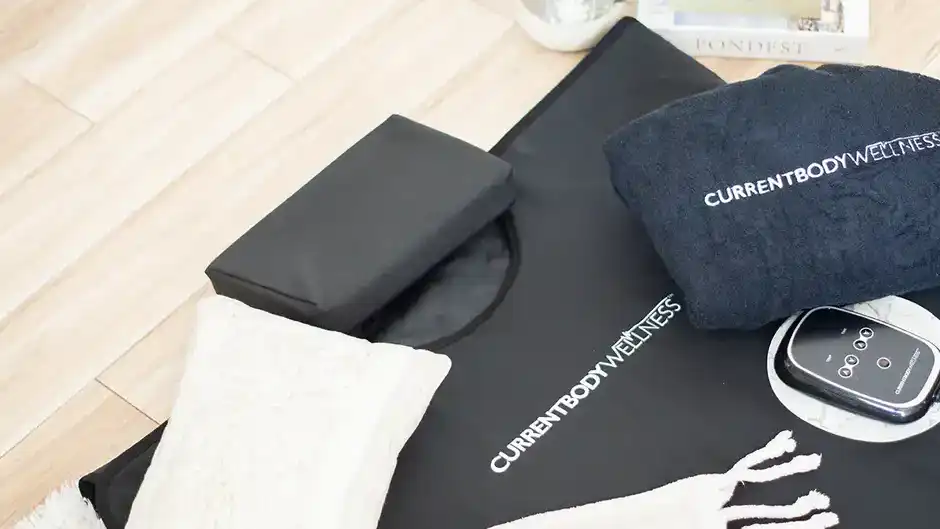 『カレントボディ赤外線サウナブランケット』で全身を温め