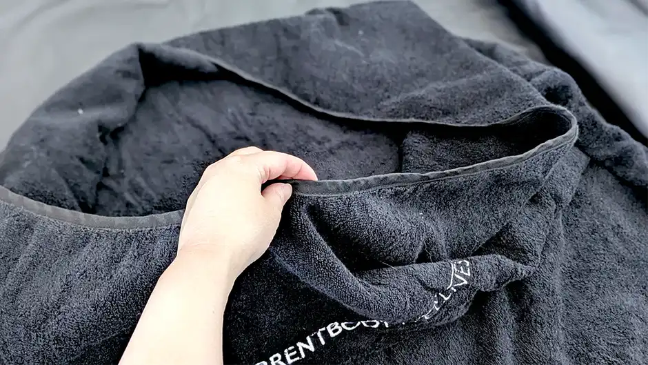 デメリット1:付属のタオルインサート洗濯後の黒い抜け毛がひどい